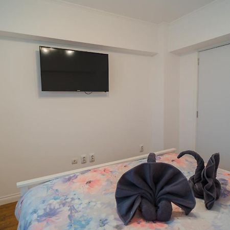 Cozy & Spacious 2Br Apartment With Netflix Бухарест Екстер'єр фото