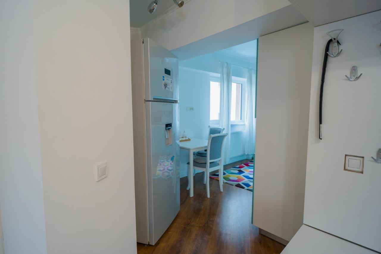 Cozy & Spacious 2Br Apartment With Netflix Бухарест Екстер'єр фото