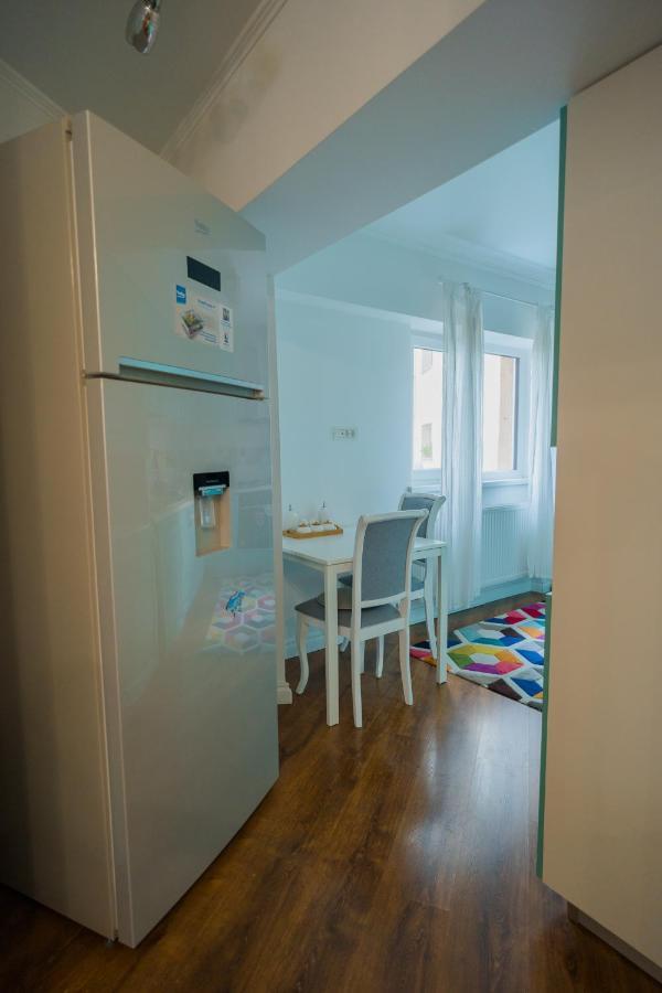 Cozy & Spacious 2Br Apartment With Netflix Бухарест Екстер'єр фото