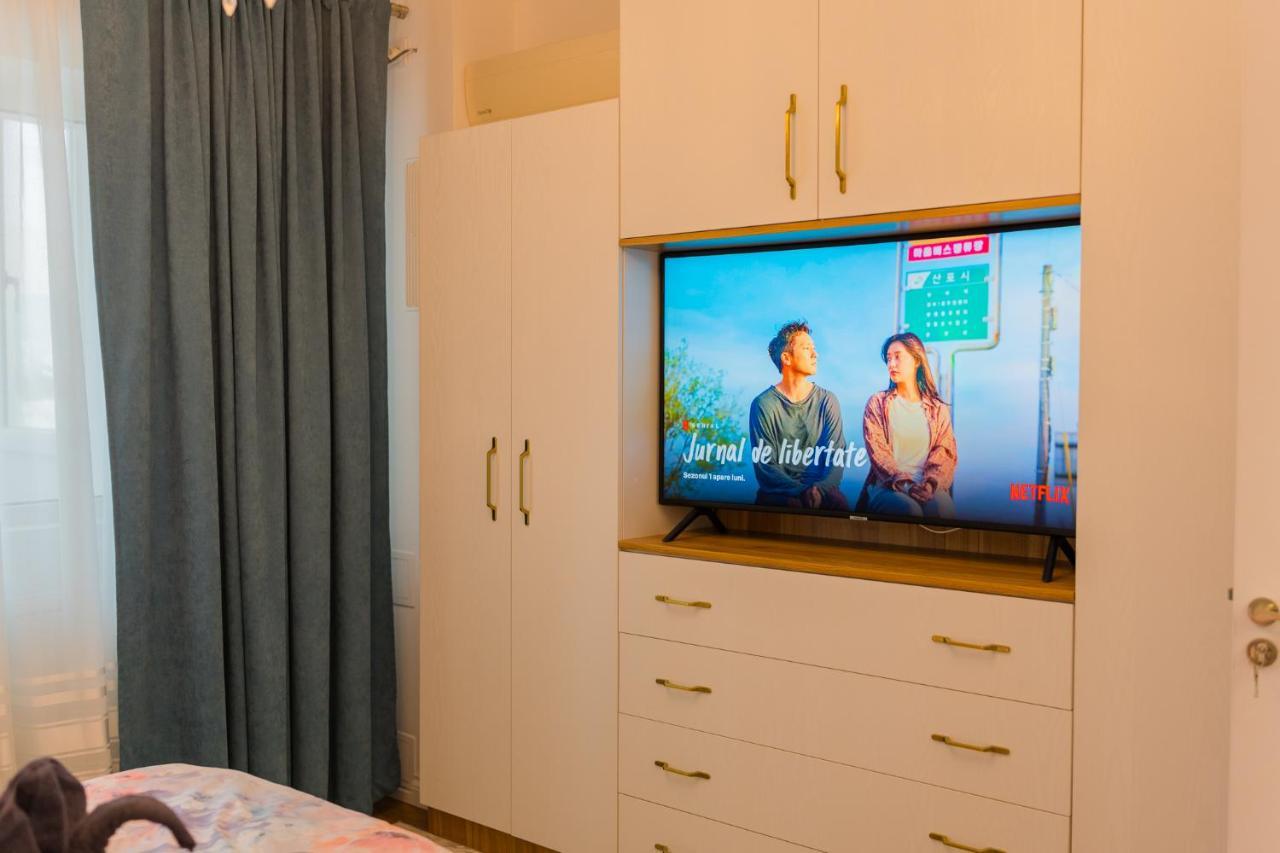 Cozy & Spacious 2Br Apartment With Netflix Бухарест Екстер'єр фото