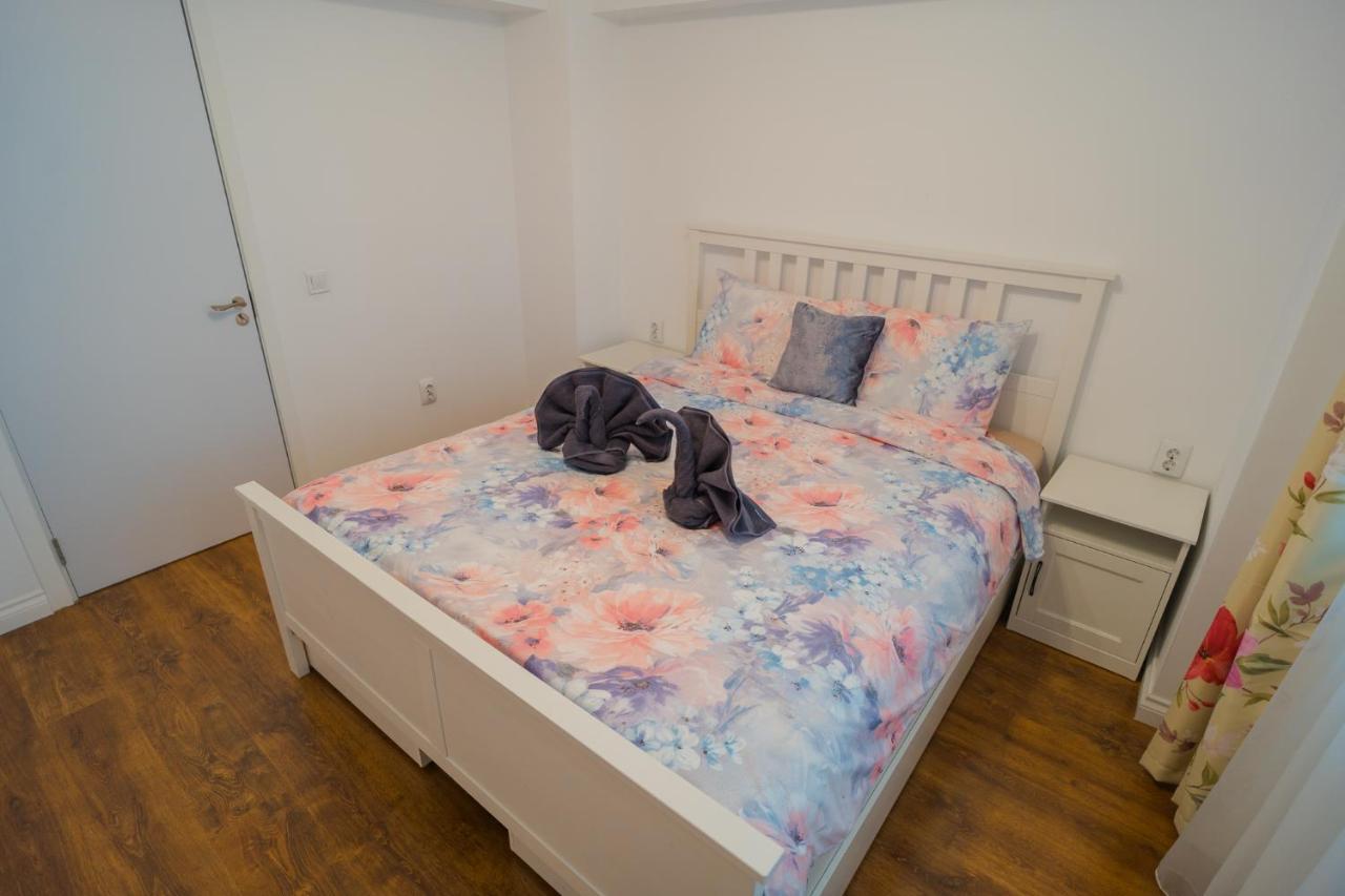 Cozy & Spacious 2Br Apartment With Netflix Бухарест Екстер'єр фото