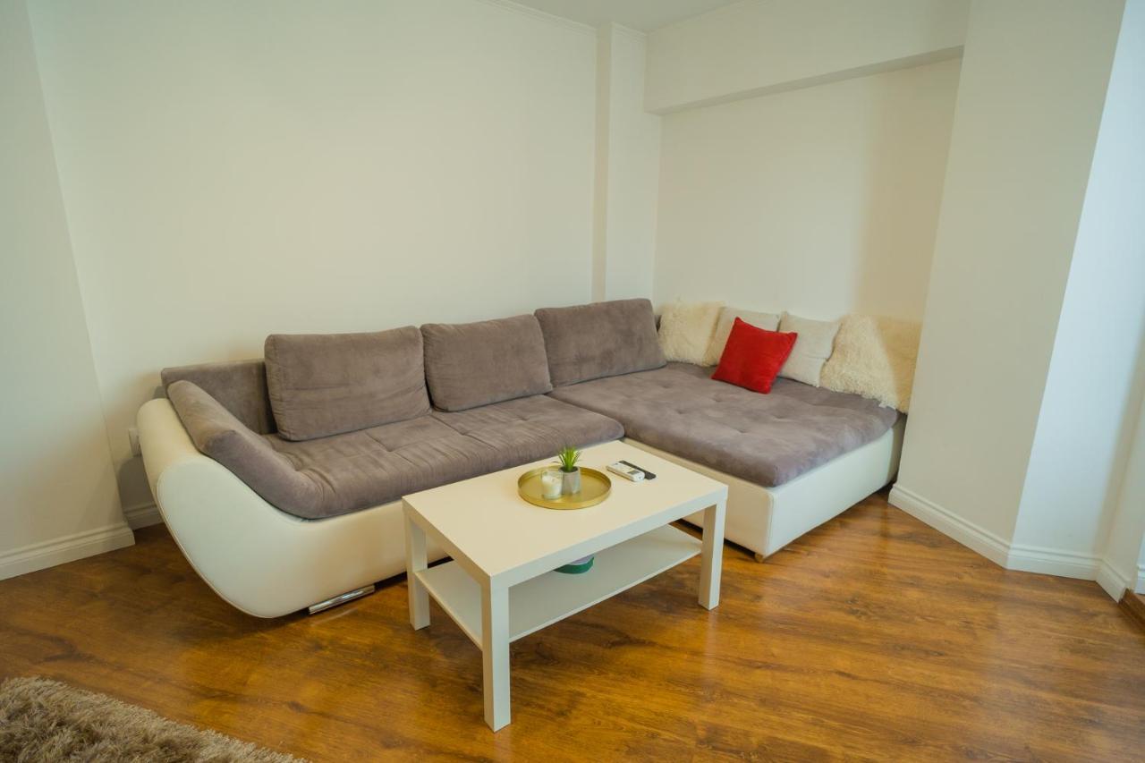 Cozy & Spacious 2Br Apartment With Netflix Бухарест Екстер'єр фото