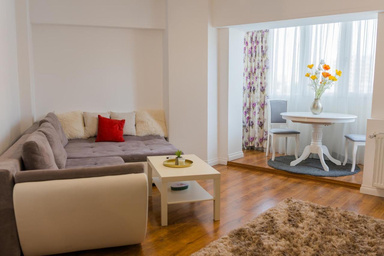 Cozy & Spacious 2Br Apartment With Netflix Бухарест Екстер'єр фото