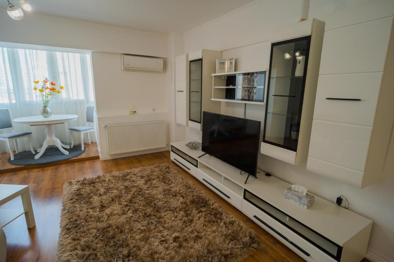 Cozy & Spacious 2Br Apartment With Netflix Бухарест Екстер'єр фото