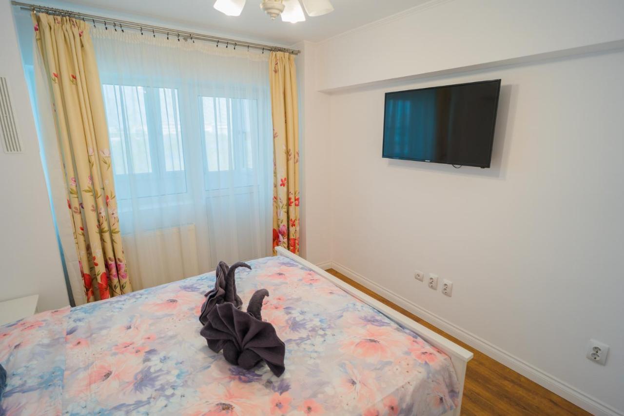 Cozy & Spacious 2Br Apartment With Netflix Бухарест Екстер'єр фото