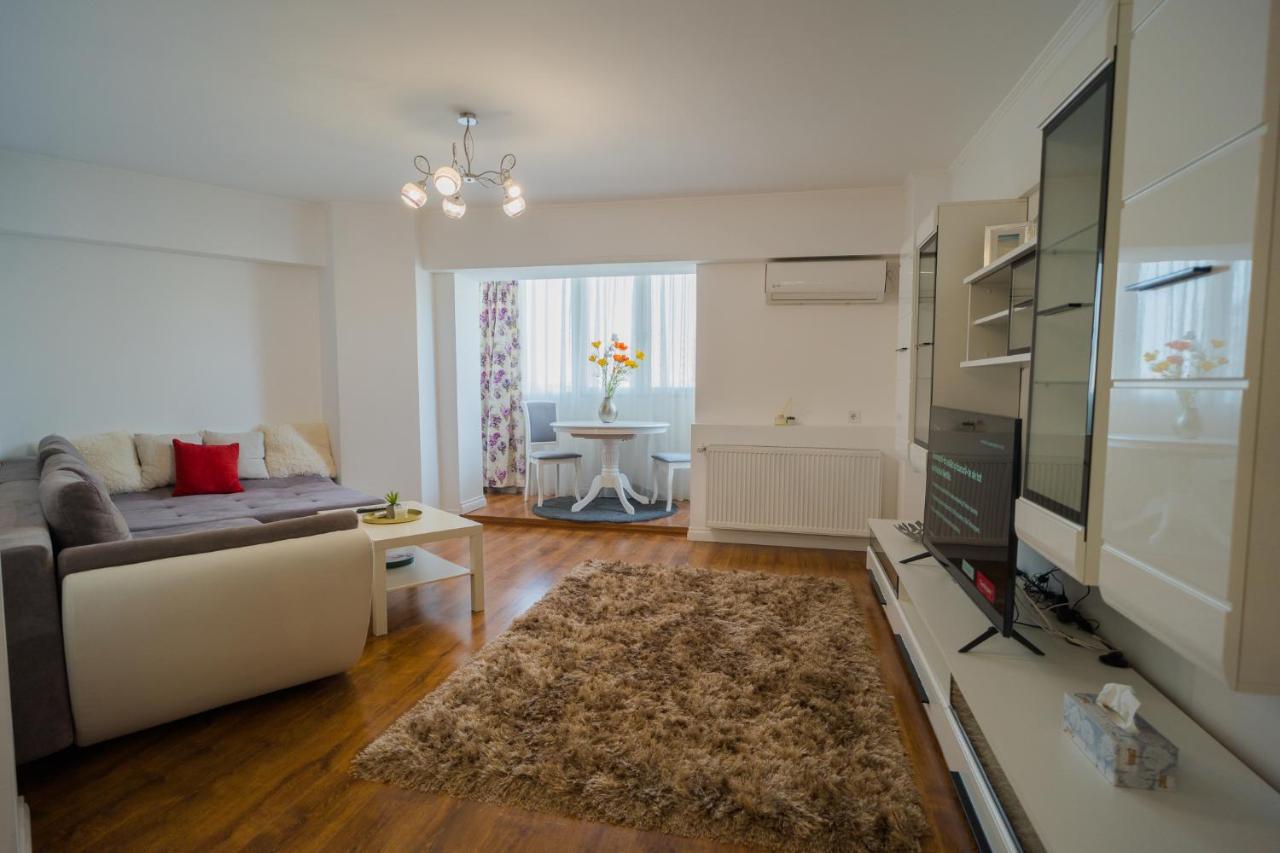 Cozy & Spacious 2Br Apartment With Netflix Бухарест Екстер'єр фото