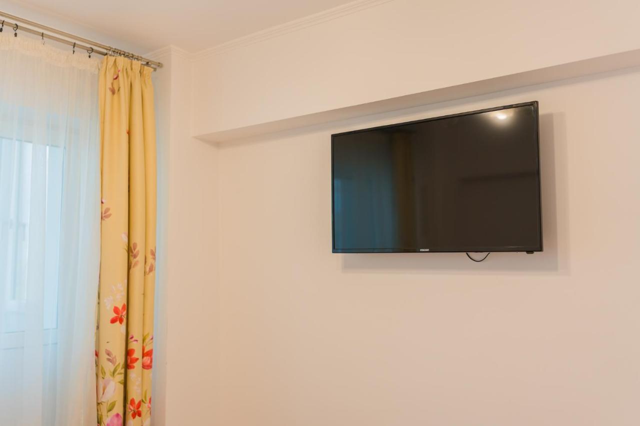 Cozy & Spacious 2Br Apartment With Netflix Бухарест Екстер'єр фото