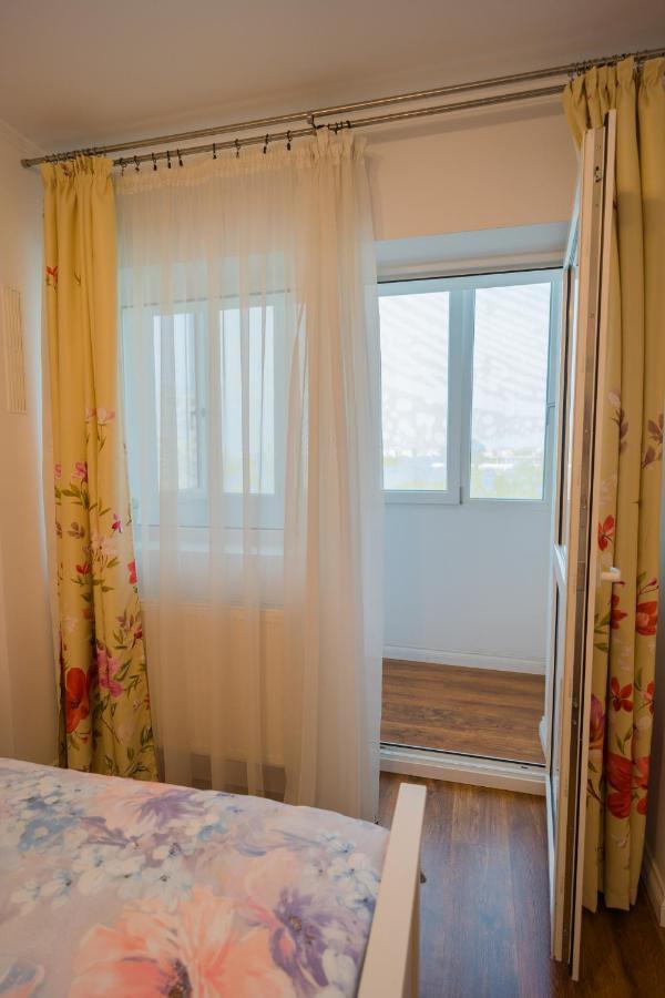 Cozy & Spacious 2Br Apartment With Netflix Бухарест Екстер'єр фото